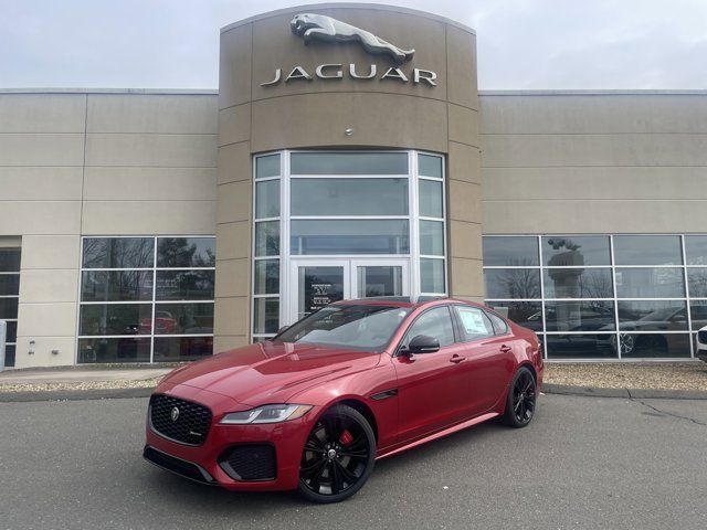 2024 Jaguar XF R-Dynamic SE