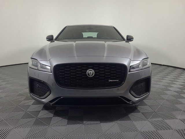 2024 Jaguar XF R-Dynamic SE