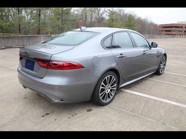 2024 Jaguar XF R-Dynamic SE