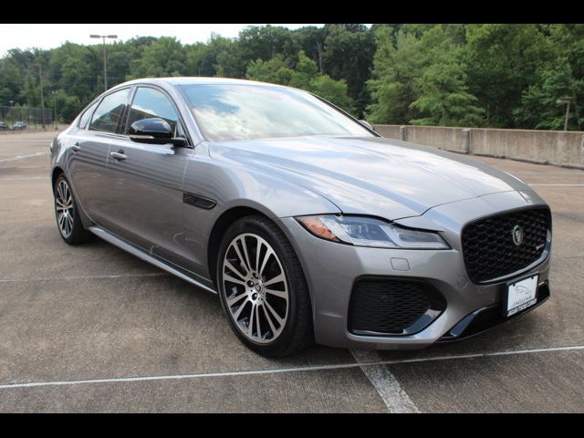 2024 Jaguar XF R-Dynamic SE