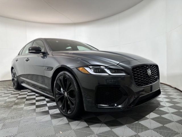 2024 Jaguar XF R-Dynamic SE