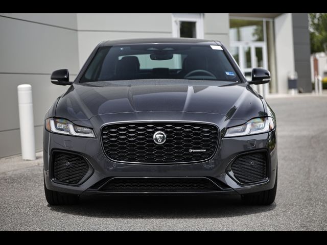 2024 Jaguar XF R-Dynamic SE