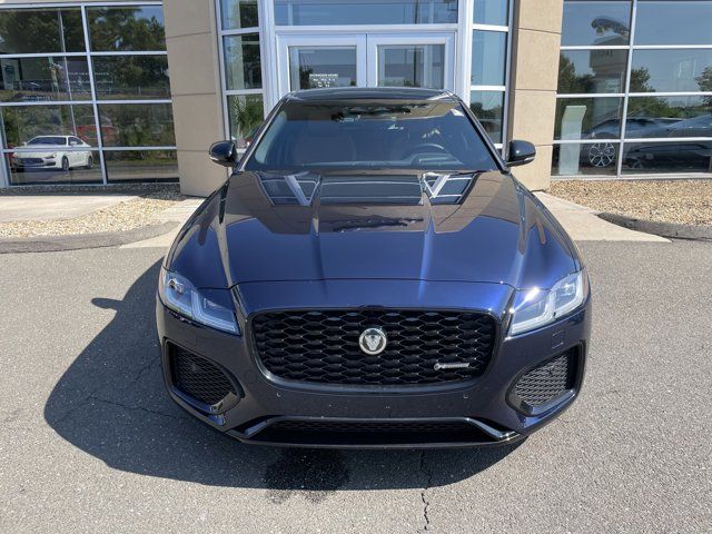 2024 Jaguar XF R-Dynamic SE