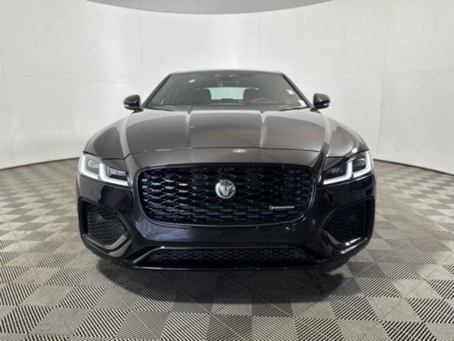 2024 Jaguar XF R-Dynamic SE