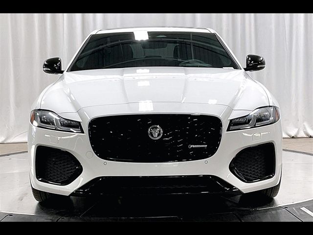 2024 Jaguar XF R-Dynamic SE