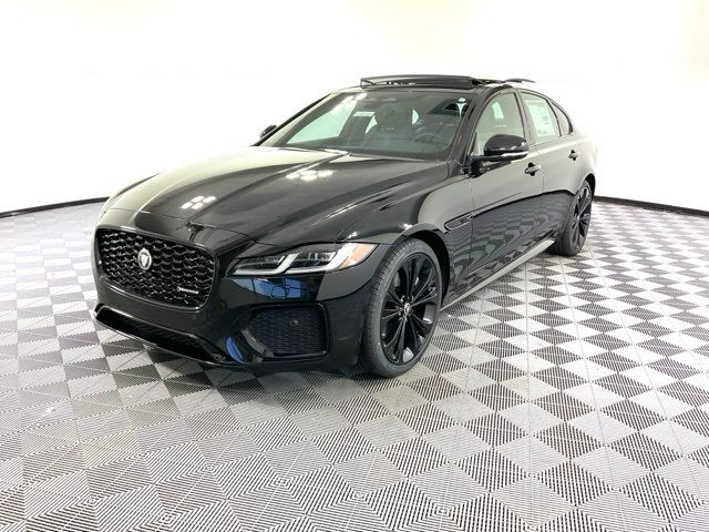 2024 Jaguar XF R-Dynamic SE