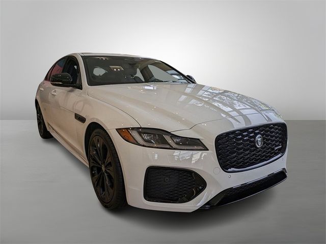 2024 Jaguar XF R-Dynamic SE