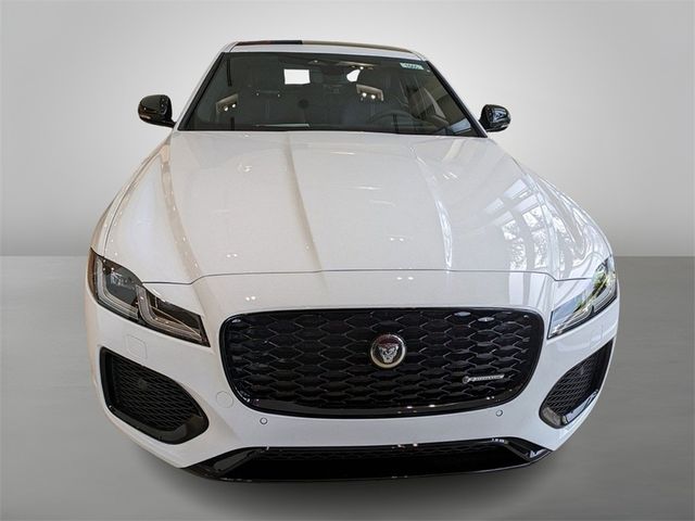 2024 Jaguar XF R-Dynamic SE