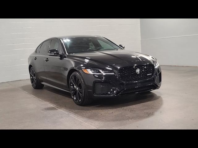 2024 Jaguar XF R-Dynamic SE