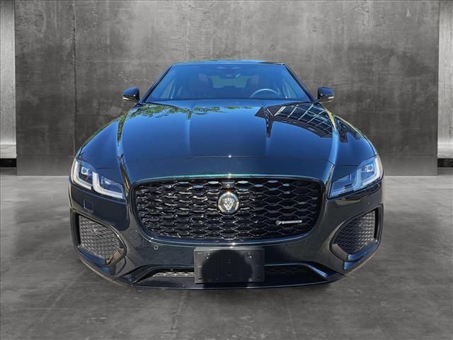 2024 Jaguar XF R-Dynamic SE