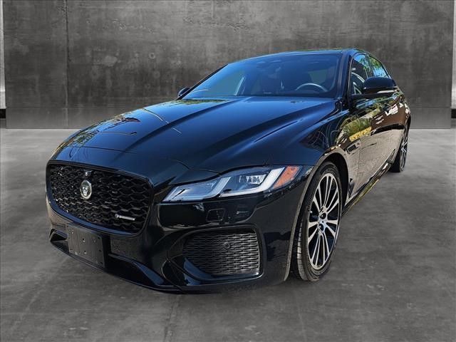 2024 Jaguar XF R-Dynamic SE