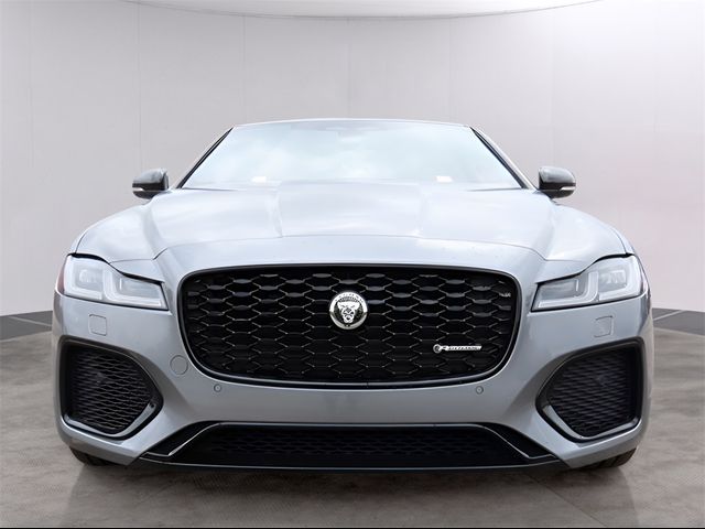 2024 Jaguar XF R-Dynamic SE