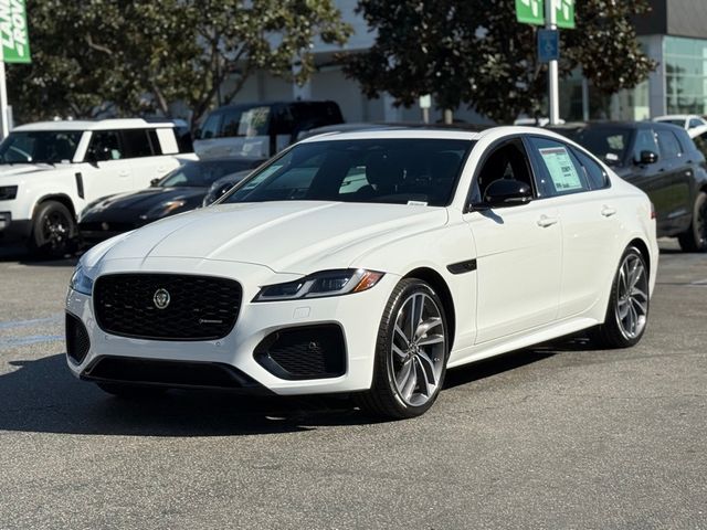 2024 Jaguar XF R-Dynamic SE