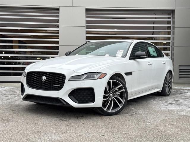 2024 Jaguar XF R-Dynamic SE