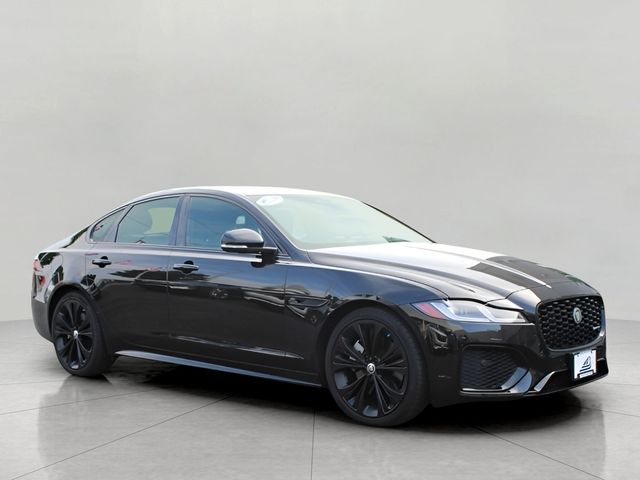 2024 Jaguar XF R-Dynamic SE