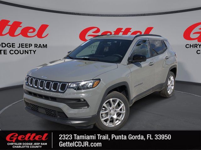 2024 Jeep Compass Latitude Lux