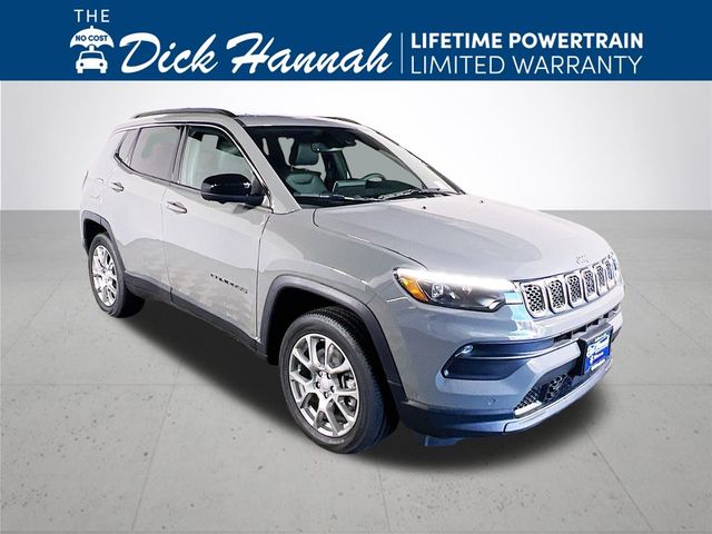 2024 Jeep Compass Latitude Lux