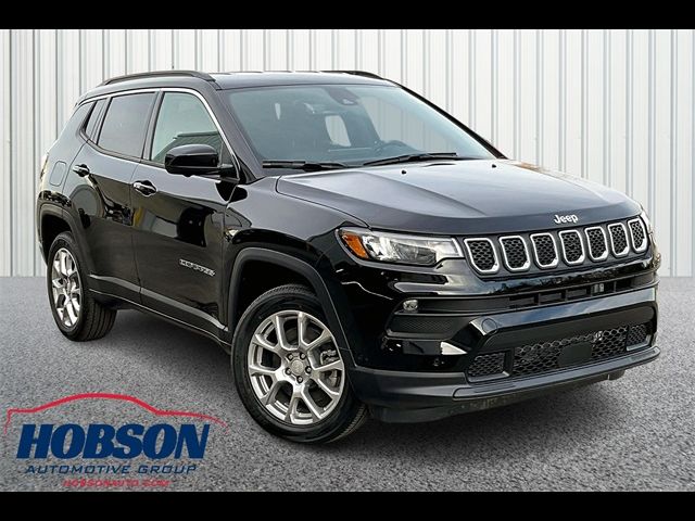 2024 Jeep Compass Latitude Lux