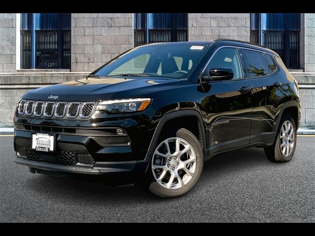 2024 Jeep Compass Latitude Lux