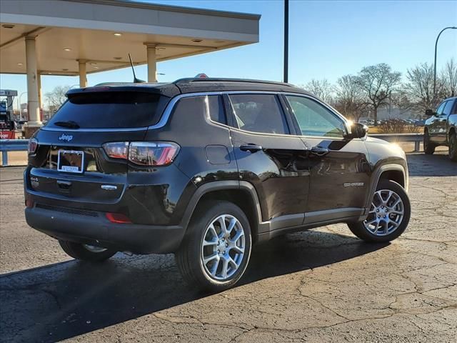 2024 Jeep Compass Latitude Lux