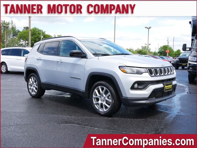 2024 Jeep Compass Latitude Lux