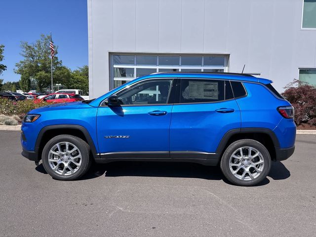 2024 Jeep Compass Latitude Lux