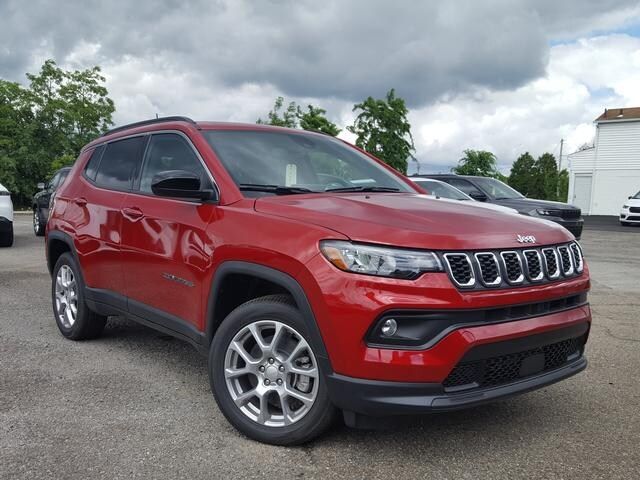 2024 Jeep Compass Latitude Lux