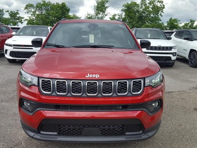 2024 Jeep Compass Latitude Lux