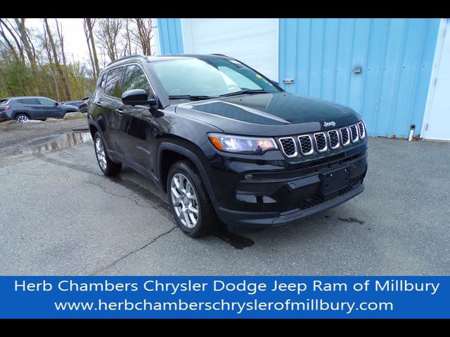 2024 Jeep Compass Latitude Lux