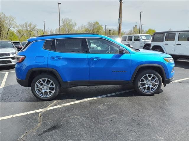 2024 Jeep Compass Latitude Lux