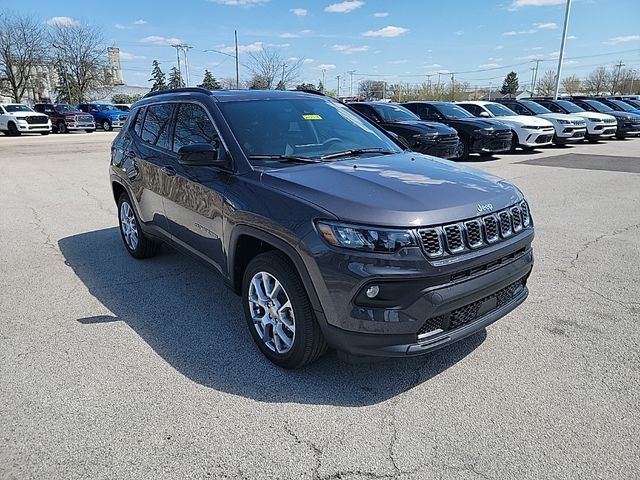 2024 Jeep Compass Latitude Lux