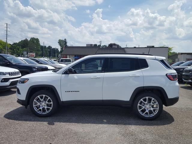 2024 Jeep Compass Latitude Lux