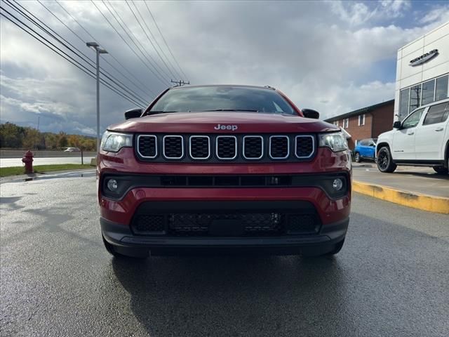 2024 Jeep Compass Latitude Lux