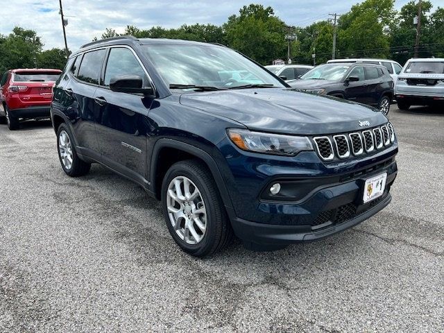 2024 Jeep Compass Latitude Lux