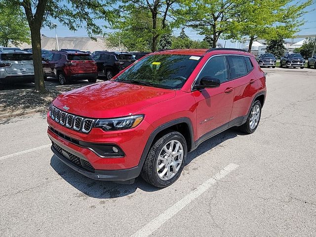 2024 Jeep Compass Latitude Lux