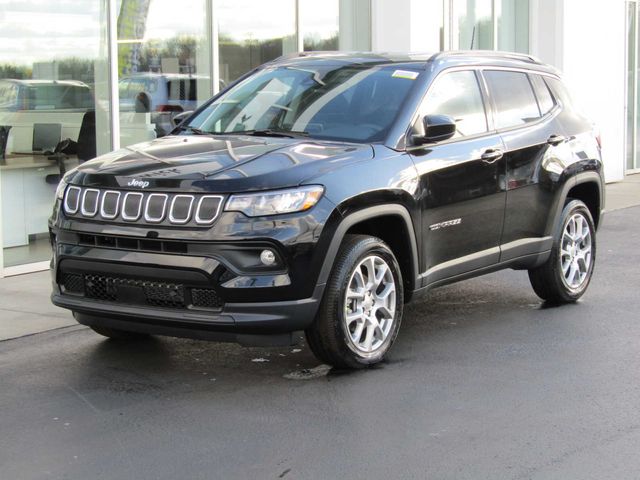 2024 Jeep Compass Latitude Lux