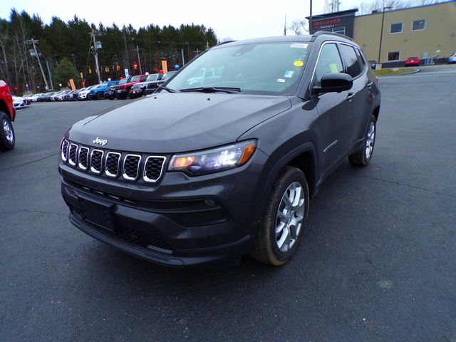 2024 Jeep Compass Latitude Lux