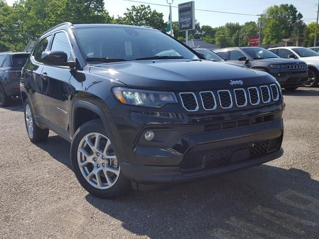 2024 Jeep Compass Latitude Lux