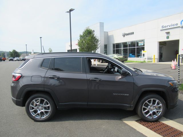 2024 Jeep Compass Latitude Lux