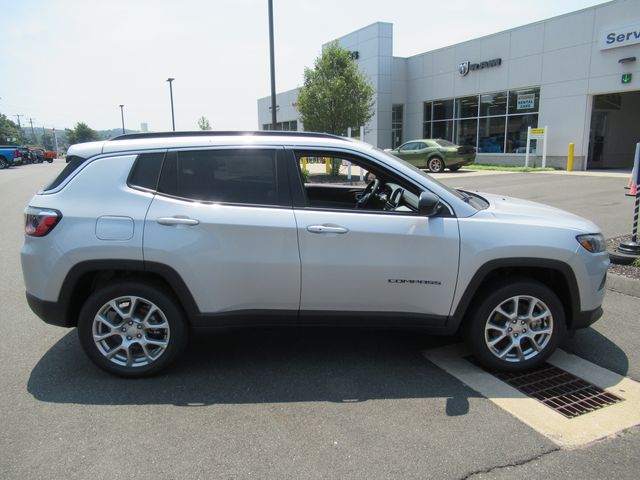 2024 Jeep Compass Latitude Lux