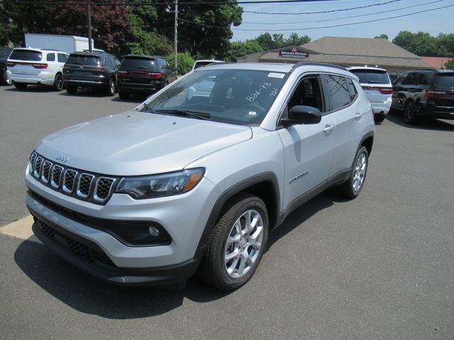 2024 Jeep Compass Latitude Lux