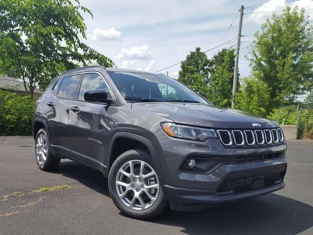 2024 Jeep Compass Latitude Lux