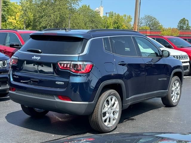 2024 Jeep Compass Latitude Lux