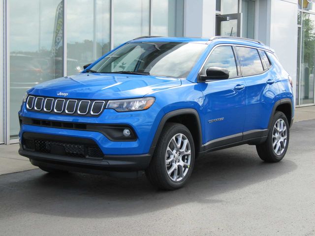 2024 Jeep Compass Latitude Lux