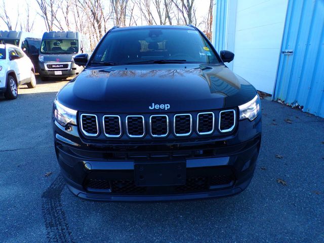 2024 Jeep Compass Latitude Lux