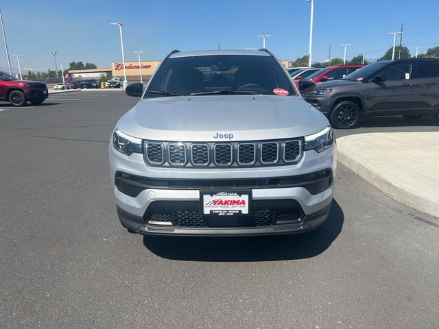 2024 Jeep Compass Latitude Lux