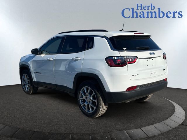 2024 Jeep Compass Latitude Lux