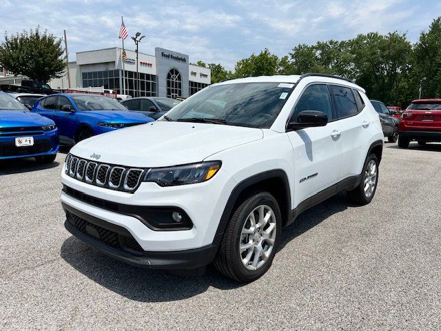 2024 Jeep Compass Latitude Lux