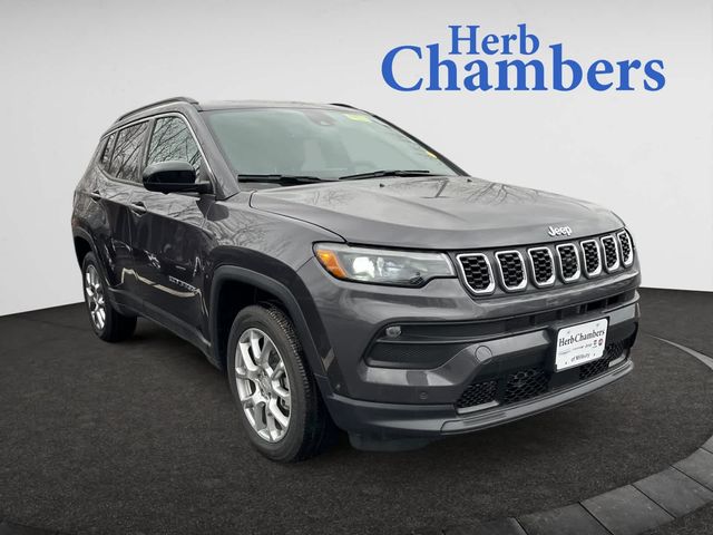 2024 Jeep Compass Latitude Lux