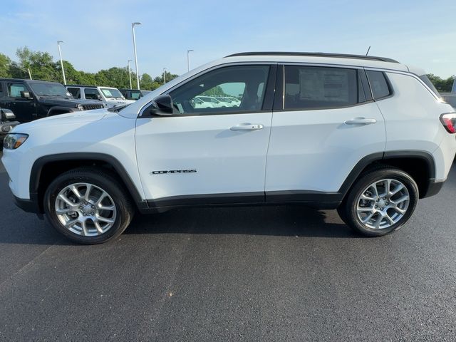 2024 Jeep Compass Latitude Lux